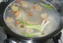 如何做天麻魚(yú)頭湯